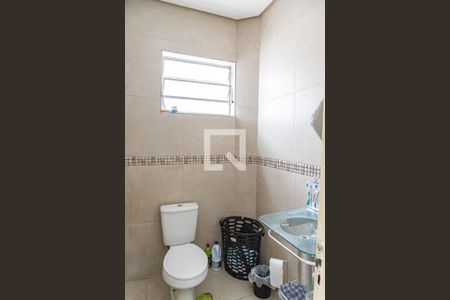 Casa à venda com 145m², 4 quartos e 1 vaga Casa à venda com 145m², 4 quartos e 1 vagaBanheiro 2