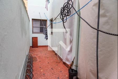 Casa à venda com 145m², 4 quartos e 1 vaga Casa à venda com 145m², 4 quartos e 1 vagaCorredor