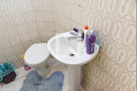 Casa à venda com 145m², 4 quartos e 1 vaga Casa à venda com 145m², 4 quartos e 1 vagaBanheiro