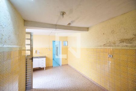 Casa de condomínio à venda com 302m², 5 quartos e sem vaga Casa de condomínio à venda com 302m², 5 quartos e sem vagaSala e cozinha casa 2