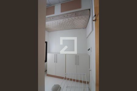 Apartamento à venda com 90m², 4 quartos e 2 vagasQuarto Área de Serviço