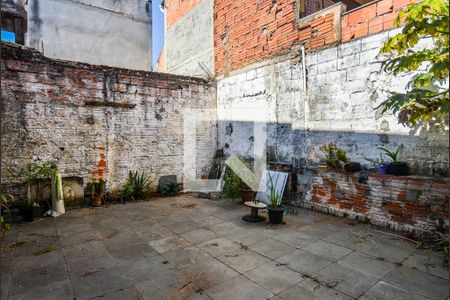 Casa à venda com 130m², 2 quartos e 2 vagasQuintal