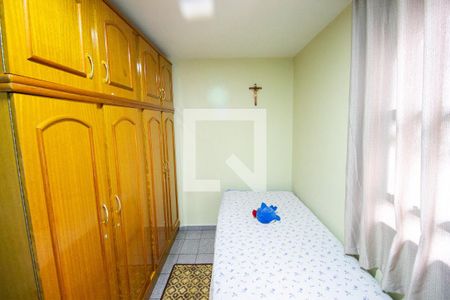Casa à venda com 200m², 3 quartos e 2 vagas Casa à venda com 200m², 3 quartos e 2 vagasQuarto 2