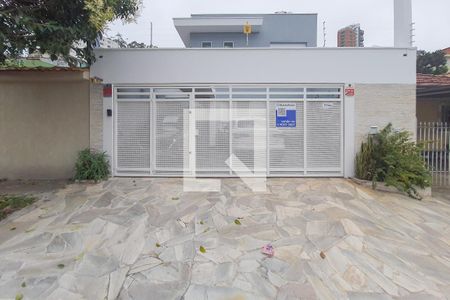 Casa à venda com 280m², 3 quartos e 4 vagas Casa à venda com 280m², 3 quartos e 4 vagasFachada