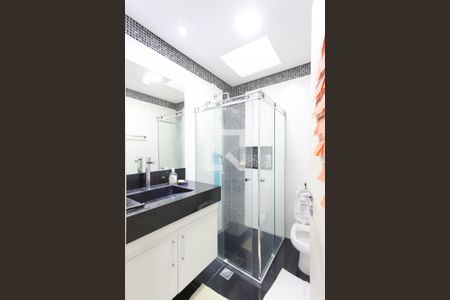 Casa à venda com 280m², 3 quartos e 4 vagas Casa à venda com 280m², 3 quartos e 4 vagasBanheiro da Suíte 3