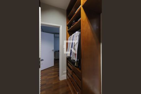 Casa à venda com 280m², 3 quartos e 4 vagas Casa à venda com 280m², 3 quartos e 4 vagasCloset da suíte 1