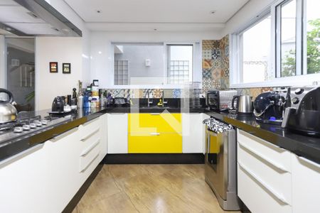 Casa à venda com 280m², 3 quartos e 4 vagas Casa à venda com 280m², 3 quartos e 4 vagasCozinha