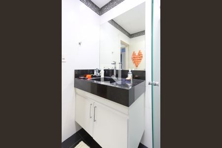 Casa à venda com 280m², 3 quartos e 4 vagas Casa à venda com 280m², 3 quartos e 4 vagasBanheiro da Suíte 3