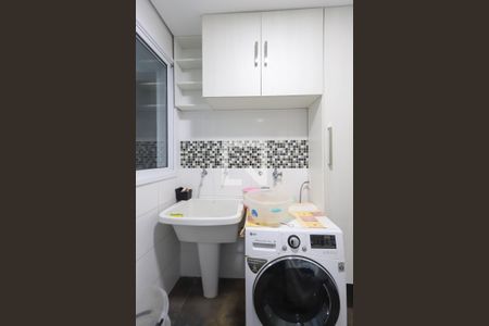 Casa à venda com 280m², 3 quartos e 4 vagas Casa à venda com 280m², 3 quartos e 4 vagasLavanderia