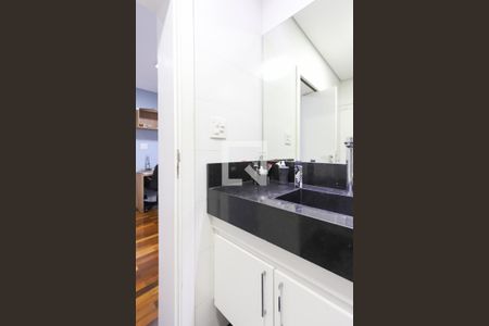 Casa à venda com 280m², 3 quartos e 4 vagas Casa à venda com 280m², 3 quartos e 4 vagasBanheiro da Suíte 2