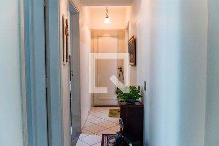 Apartamento à venda com 90m², 2 quartos e 1 vagaCorredor