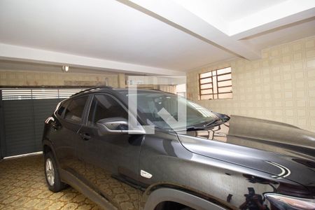 Casa à venda com 240m², 2 quartos e 2 vagas Casa à venda com 240m², 2 quartos e 2 vagasGaragem