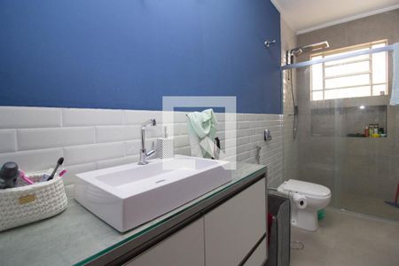 Casa à venda com 240m², 2 quartos e 2 vagas Casa à venda com 240m², 2 quartos e 2 vagasBanheiro 1