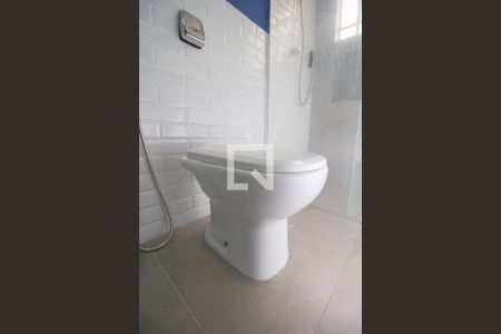 Casa à venda com 240m², 2 quartos e 2 vagas Casa à venda com 240m², 2 quartos e 2 vagasBanheiro 1