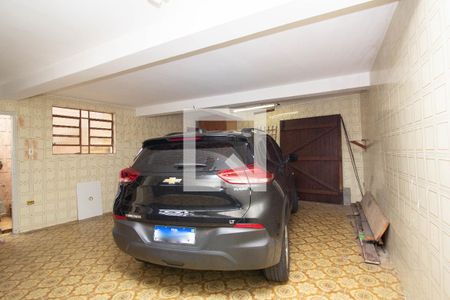 Casa à venda com 240m², 2 quartos e 2 vagas Casa à venda com 240m², 2 quartos e 2 vagasGaragem