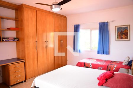 Casa de condomínio para alugar com 315m², 3 quartos e 6 vagasSuite 1 