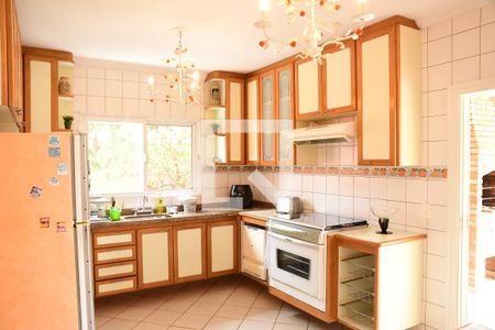 Casa de condomínio para alugar com 315m², 3 quartos e 6 vagasCozinha