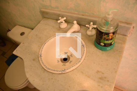 Casa de condomínio para alugar com 315m², 3 quartos e 6 vagasLavabo