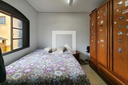 Casa à venda com 207m², 3 quartos e 2 vagasQuarto 2