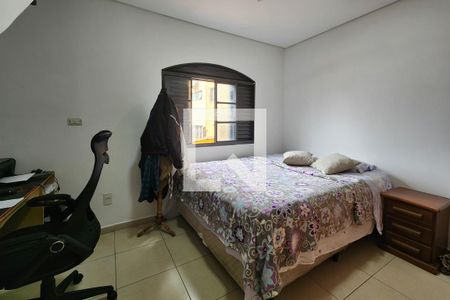 Casa à venda com 207m², 3 quartos e 2 vagasQuarto 2