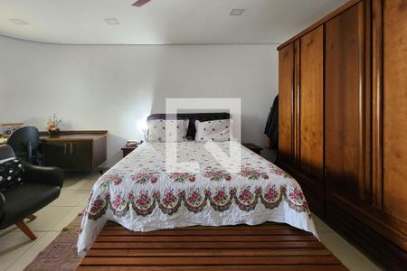 Casa à venda com 207m², 3 quartos e 2 vagasSuíte 1