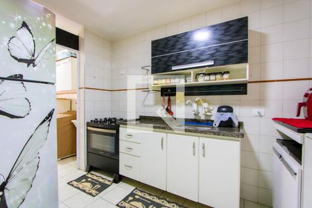 Apartamento à venda com 74m², 2 quartos e 1 vaga Apartamento à venda com 74m², 2 quartos e 1 vagaCozinha