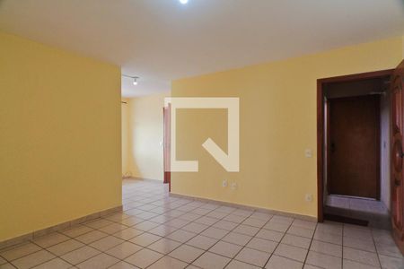 Sala de casa para alugar com 3 quartos, 105m² em Jardim Peri, São Paulo