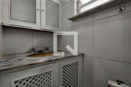 Casa à venda com 254m², 3 quartos e 2 vagasBanheiro Social 1