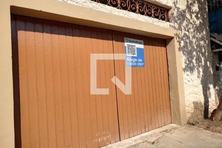 Casa à venda com 254m², 3 quartos e 2 vagasFachada