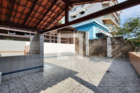 Casa à venda com 254m², 3 quartos e 2 vagasQuintal