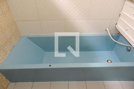 Casa à venda com 254m², 3 quartos e 2 vagasBanheira 