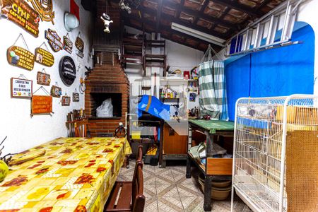 Casa à venda com 212m², 3 quartos e 2 vagas Casa à venda com 212m², 3 quartos e 2 vagasÁrea de Serviço e Espaço do Churrasco