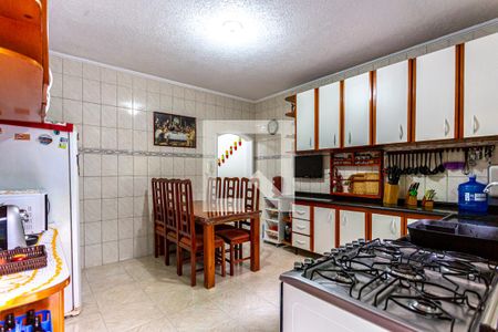 Casa à venda com 212m², 3 quartos e 2 vagas Casa à venda com 212m², 3 quartos e 2 vagasCozinha