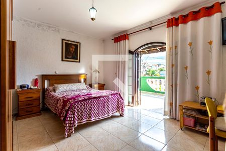 Casa à venda com 212m², 3 quartos e 2 vagas Casa à venda com 212m², 3 quartos e 2 vagasSuite