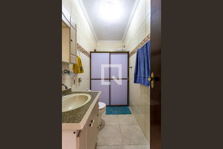 Casa à venda com 212m², 3 quartos e 2 vagas Casa à venda com 212m², 3 quartos e 2 vagasBanheiro da Suite