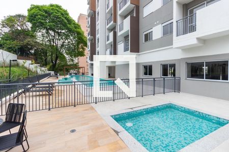 Studio à venda com 25m², 1 quarto e sem vaga Studio à venda com 25m², 1 quarto e sem vagaPiscina