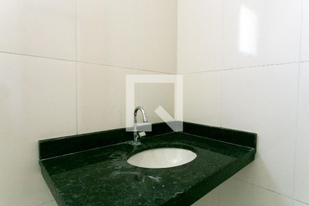 Apartamento à venda com 36m², 2 quartos e sem vaga Apartamento à venda com 36m², 2 quartos e sem vagaBanheiro