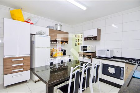 Casa à venda com 120m², 2 quartos e 2 vagasCozinha