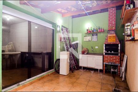 Casa à venda com 120m², 2 quartos e 2 vagasChurrasqueira