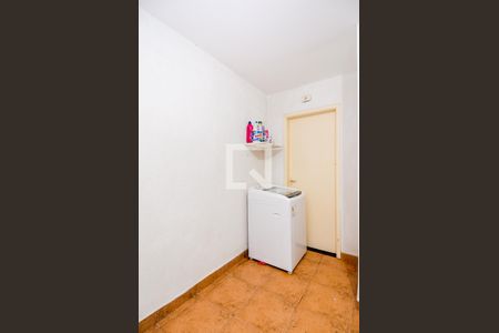 Casa à venda com 120m², 2 quartos e 2 vagasQuarto de Serviço