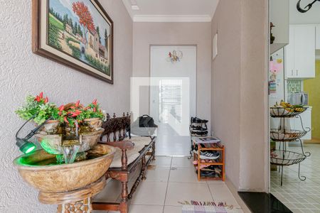 Casa à venda com 160m², 5 quartos e 2 vagas Casa à venda com 160m², 5 quartos e 2 vagasEntrada