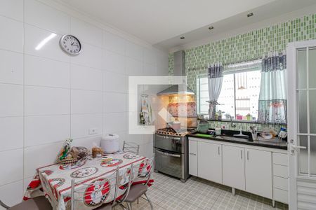 Casa à venda com 160m², 5 quartos e 2 vagas Casa à venda com 160m², 5 quartos e 2 vagasCozinha