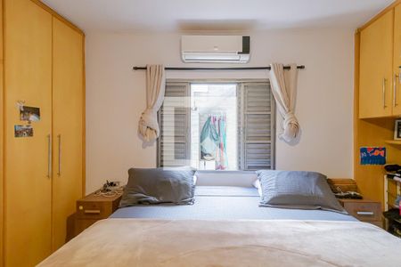 Casa à venda com 160m², 5 quartos e 2 vagas Casa à venda com 160m², 5 quartos e 2 vagasSuíte