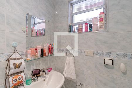 Casa à venda com 160m², 5 quartos e 2 vagas Casa à venda com 160m², 5 quartos e 2 vagasBanheiro