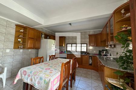 Casa à venda com 250m², 3 quartos e 3 vagasCozinha