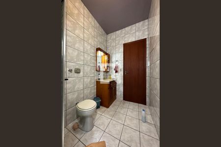 Casa à venda com 250m², 3 quartos e 3 vagasBanheiro