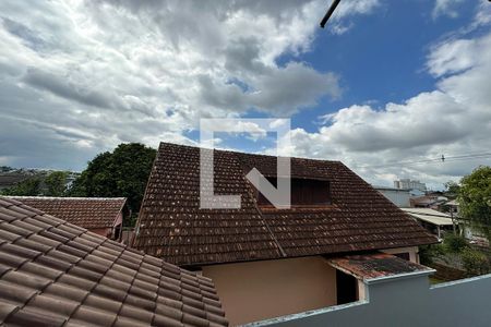 Casa à venda com 250m², 3 quartos e 3 vagasquarto  2