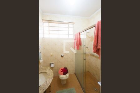 Casa à venda com 250m², 3 quartos e 2 vagasBanheiro