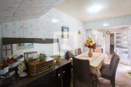 Casa à venda com 250m², 3 quartos e 2 vagasCozinha