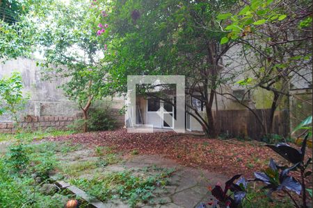 Casa à venda com 900m², 6 quartos e 4 vagasPátio fundos